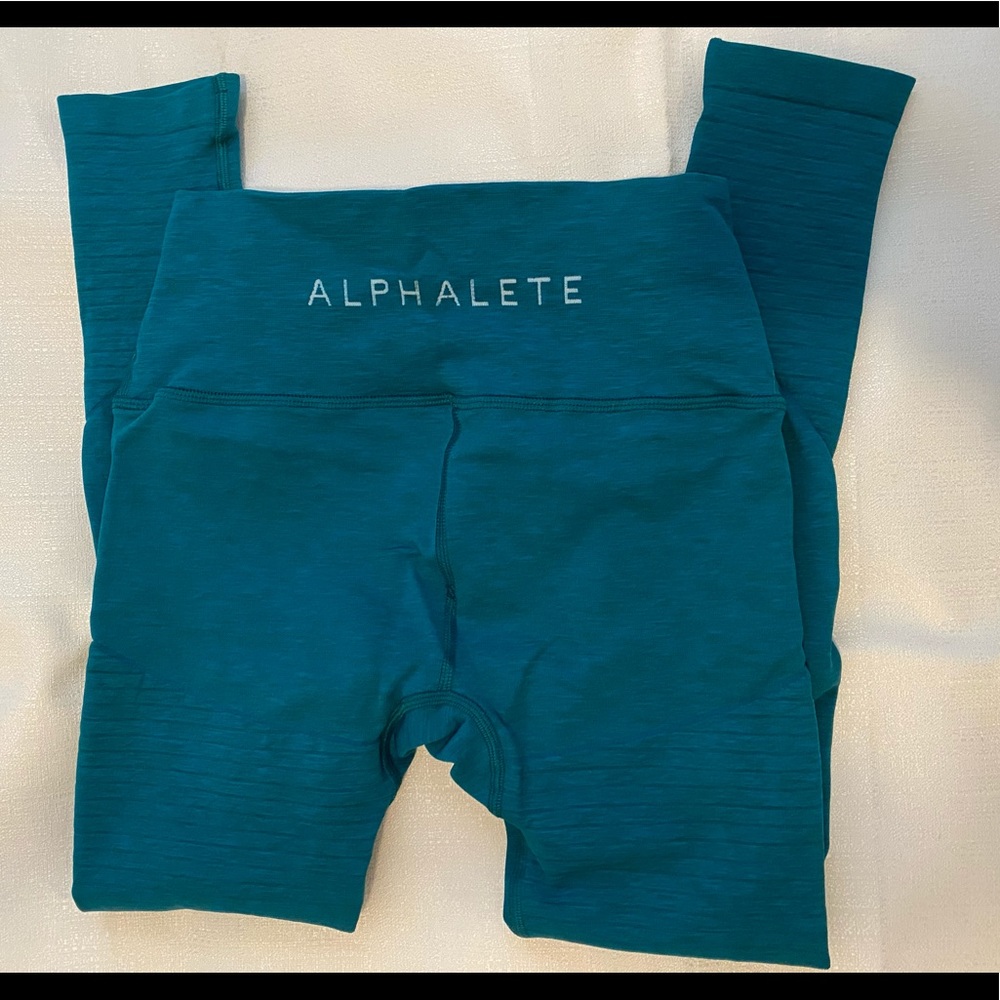 Alphalete revival leggings- size M